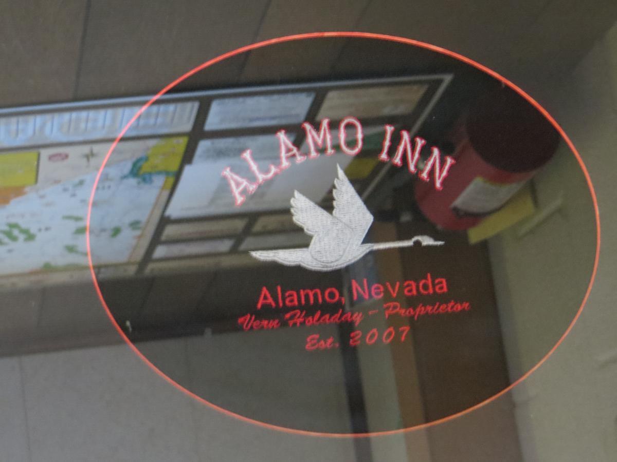 Alamo Inn Bagian luar foto