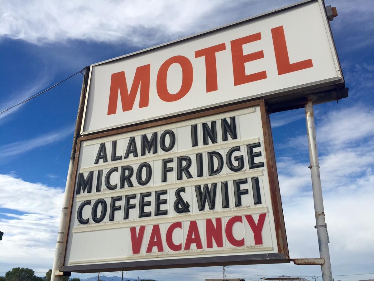 Alamo Inn Bagian luar foto